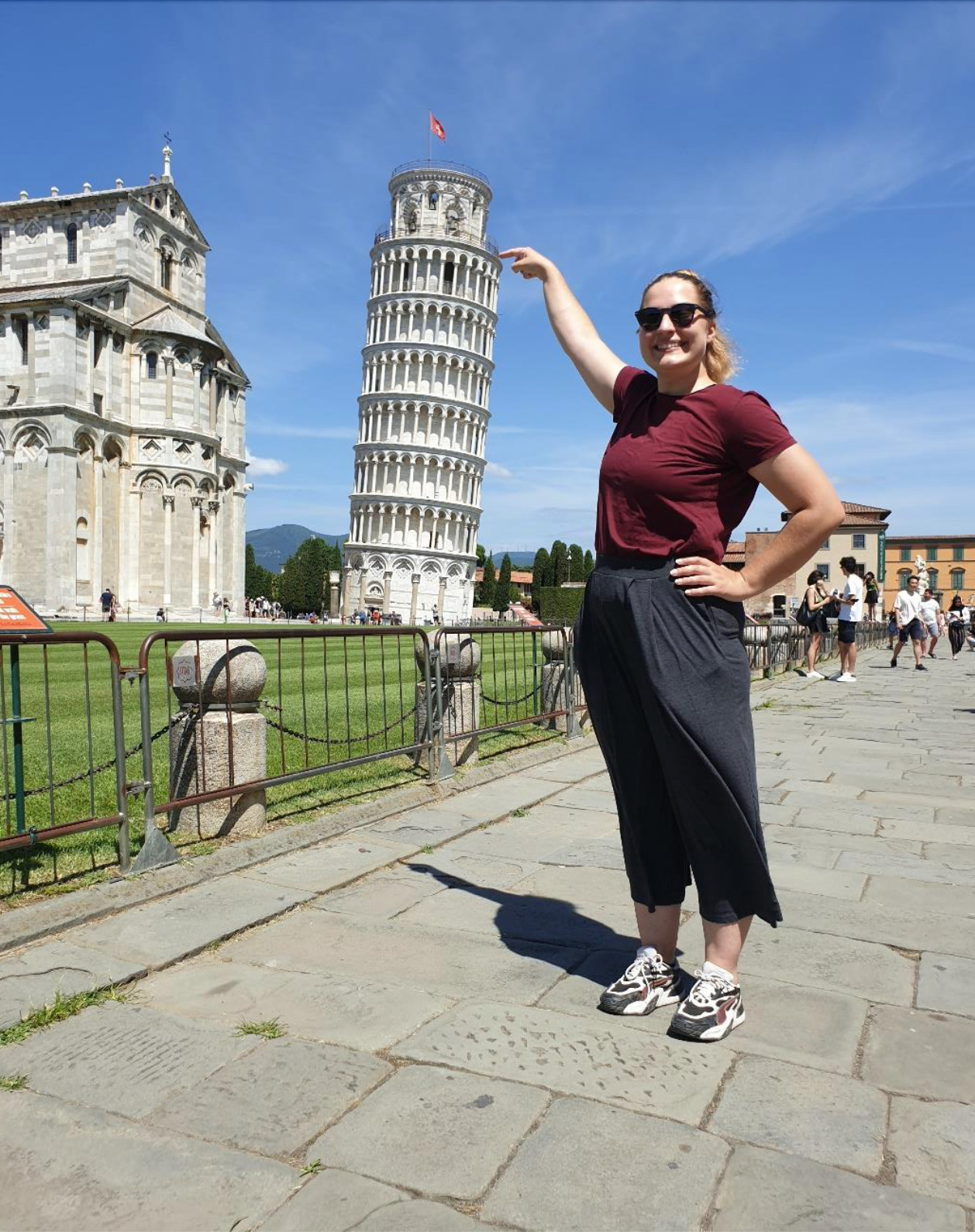 Josefin lutande tornet i Pisa