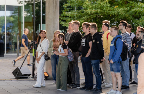 Studenter på campus